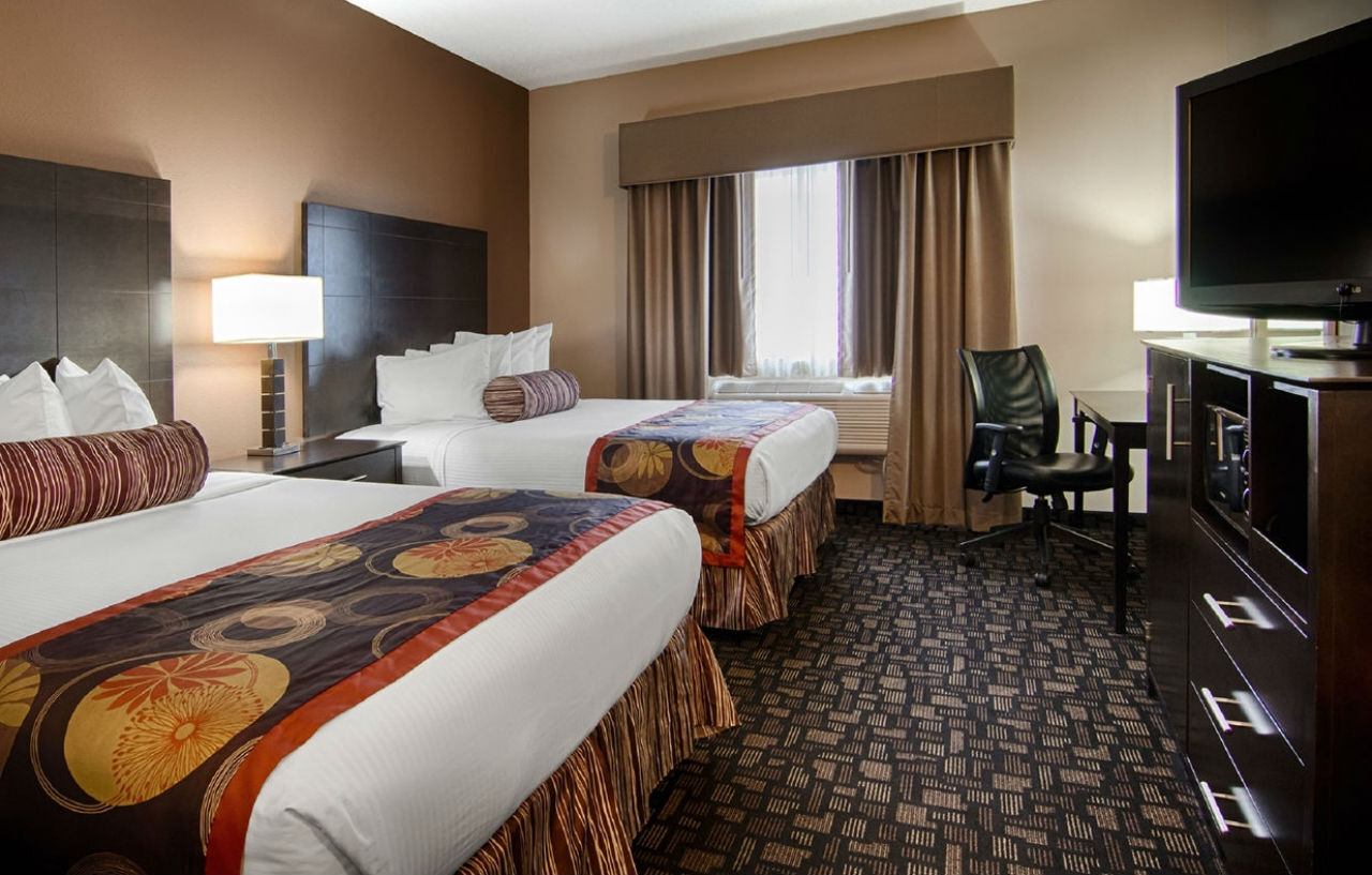 เบสต์ เวสเทิร์น โพลเวอร์-สตีเวนส์ พอยต์ โฮเทล แอนด์ คอนเฟอเรนซ์ เซ็นเตอร์ Hotel Plover ภายนอก รูปภาพ